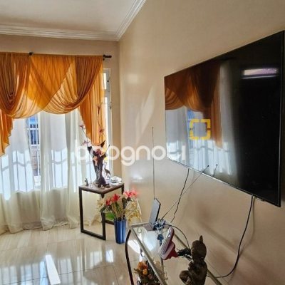 Casa com 241m², 3 quartos (sendo 1 suíte), 3 garagens, no bairro Barreiros em São José
