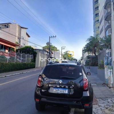 Terreno com 464m², no bairro Estreito em Florianópolis