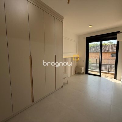 Apartamento com 92m², 2 quartos (sendo 2 suítes), 2 garagens, no bairro Santo Antônio de Lisboa em Florianópolis
