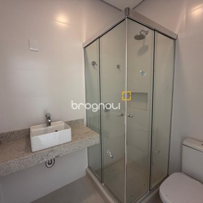 Apartamento com 92m², 2 quartos (sendo 2 suítes), 2 garagens, no bairro Santo Antônio de Lisboa em Florianópolis