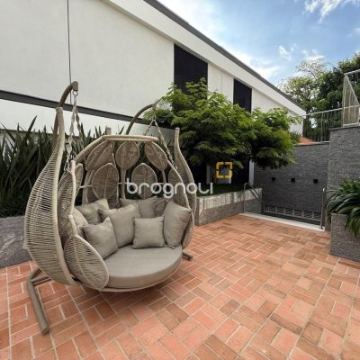 Apartamento com 92m², 2 quartos (sendo 2 suítes), 2 garagens, no bairro Santo Antônio de Lisboa em Florianópolis