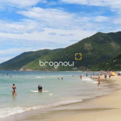 Terreno com 1020m², no bairro Açores em Florianópolis