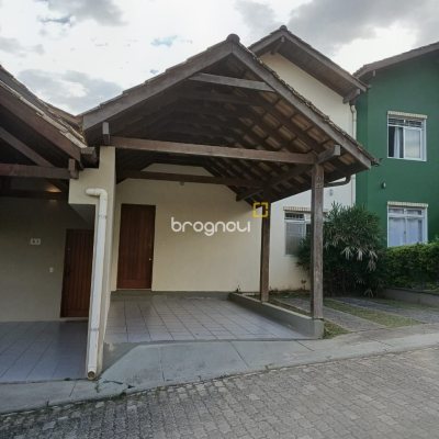 Casa de Condomínio com 200m², 3 quartos (sendo 1 suíte), 2 garagens, no bairro Santo Antônio de Lisboa em Florianópolis