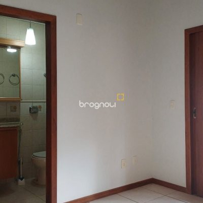 Casa de Condomínio com 200m², 3 quartos (sendo 1 suíte), 2 garagens, no bairro Santo Antônio de Lisboa em Florianópolis