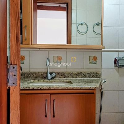 Casa de Condomínio com 200m², 3 quartos (sendo 1 suíte), 2 garagens, no bairro Santo Antônio de Lisboa em Florianópolis