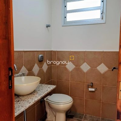 Casa de Condomínio com 200m², 3 quartos (sendo 1 suíte), 2 garagens, no bairro Santo Antônio de Lisboa em Florianópolis