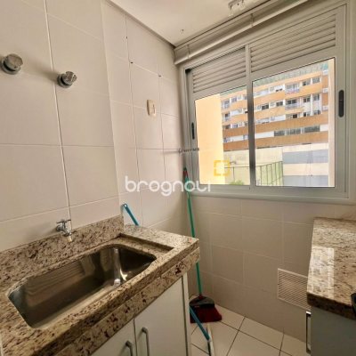 Apartamento com 75m², 3 quartos (sendo 1 suíte), 1 garagem, no bairro Itacorubi em Florianópolis