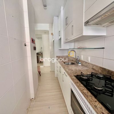 Apartamento com 75m², 3 quartos (sendo 1 suíte), 1 garagem, no bairro Itacorubi em Florianópolis
