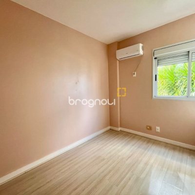 Apartamento com 75m², 3 quartos (sendo 1 suíte), 1 garagem, no bairro Itacorubi em Florianópolis