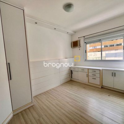 Apartamento com 75m², 3 quartos (sendo 1 suíte), 1 garagem, no bairro Itacorubi em Florianópolis