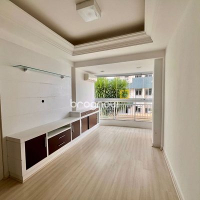 Apartamento com 75m², 3 quartos (sendo 1 suíte), 1 garagem, no bairro Itacorubi em Florianópolis
