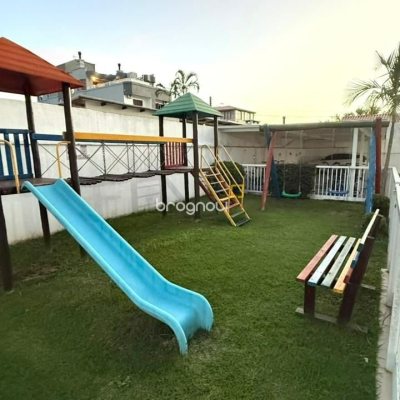 Apartamento com 80m², 2 quartos (sendo 1 suíte), 1 garagem, no bairro Ingleses em Florianópolis