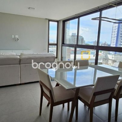 Apartamento com 126m², 3 quartos (sendo 3 suítes), 2 garagens, no bairro Estreito em Florianópolis
