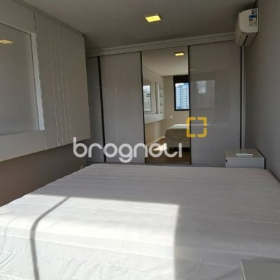 Apartamento com 126m², 3 quartos (sendo 3 suítes), 2 garagens, no bairro Estreito em Florianópolis