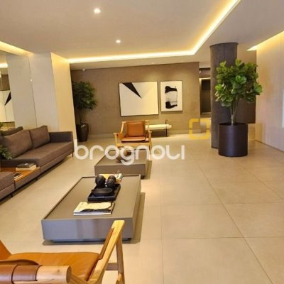 Apartamento com 126m², 3 quartos (sendo 3 suítes), 2 garagens, no bairro Estreito em Florianópolis