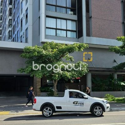 Apartamento com 126m², 3 quartos (sendo 3 suítes), 2 garagens, no bairro Estreito em Florianópolis