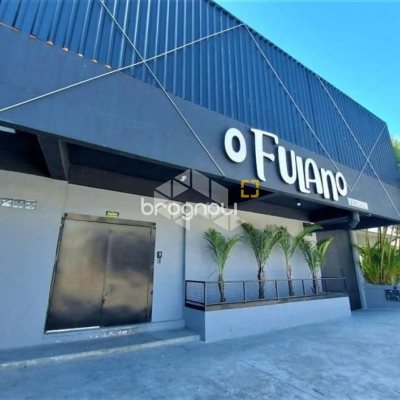 Galpão com 700m², no bairro Estreito em Florianópolis