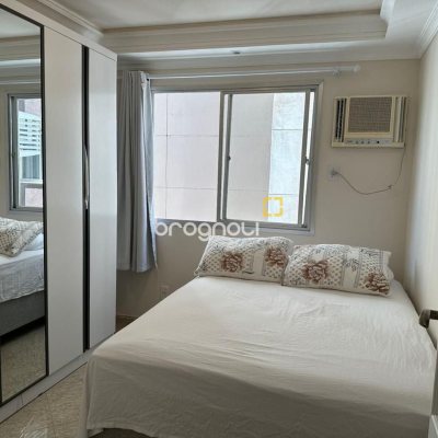 Apartamento com 40m², 1 quarto, no bairro Centro em Florianópolis