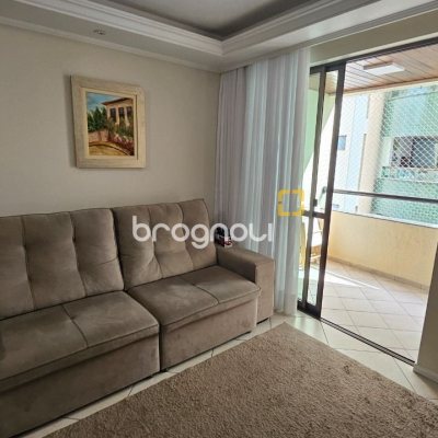 Apartamento com 70m², 2 quartos (sendo 1 suíte), 1 garagem, no bairro Campinas em São José