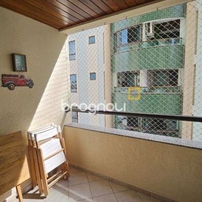 Apartamento com 70m², 2 quartos (sendo 1 suíte), 1 garagem, no bairro Campinas em São José