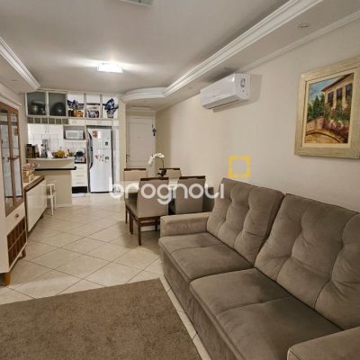 Apartamento com 70m², 2 quartos (sendo 1 suíte), 1 garagem, no bairro Campinas em São José