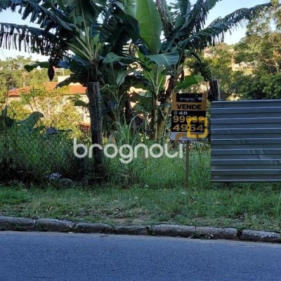 Terreno com 360m², no bairro Bela Vista em São José