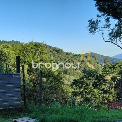 Terreno com 360m², no bairro Bela Vista em São José