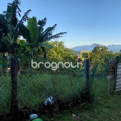 Terreno com 360m², no bairro Bela Vista em São José