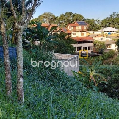 Terreno com 360m², no bairro Bela Vista em São José