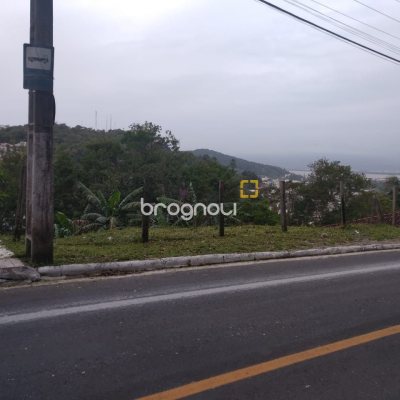Terreno com 360m², no bairro Bela Vista em São José