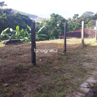 Terreno com 360m², no bairro Bela Vista em São José