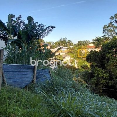 Terreno com 360m², no bairro Bela Vista em São José