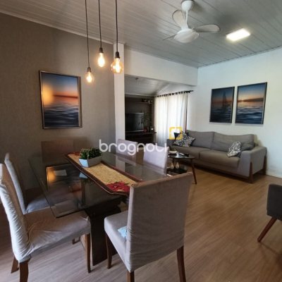 Casa com 90m², 3 quartos (sendo 1 suíte), 2 garagens, no bairro Universitário em Biguaçu