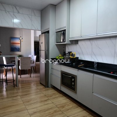 Casa com 90m², 3 quartos (sendo 1 suíte), 2 garagens, no bairro Universitário em Biguaçu