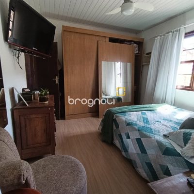 Casa com 90m², 3 quartos (sendo 1 suíte), 2 garagens, no bairro Universitário em Biguaçu