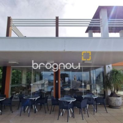 Apartamento com 108m², 2 quartos (sendo 2 suítes), 1 garagem, no bairro Santinho em Florianópolis