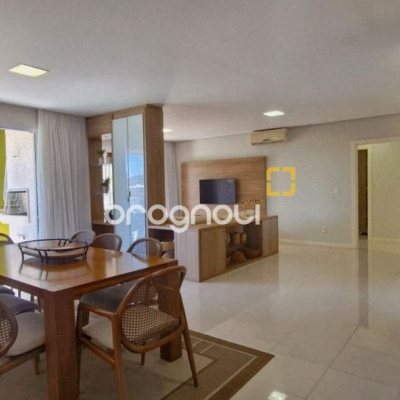 Apartamento com 165m², 3 quartos (sendo 3 suítes), 2 garagens, no bairro Santinho em Florianópolis