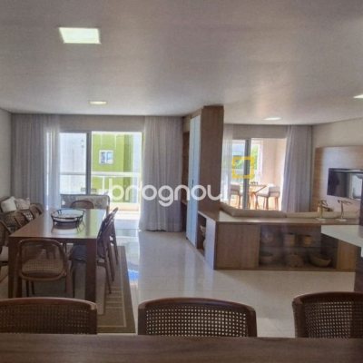 Apartamento com 165m², 3 quartos (sendo 3 suítes), 2 garagens, no bairro Santinho em Florianópolis