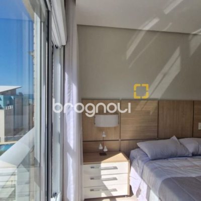 Apartamento com 165m², 3 quartos (sendo 3 suítes), 2 garagens, no bairro Santinho em Florianópolis