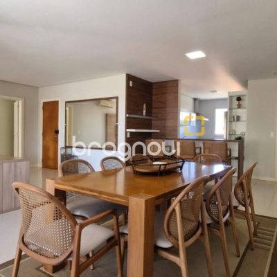 Apartamento com 165m², 3 quartos (sendo 3 suítes), 2 garagens, no bairro Santinho em Florianópolis