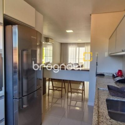 Apartamento com 165m², 3 quartos (sendo 3 suítes), 2 garagens, no bairro Santinho em Florianópolis