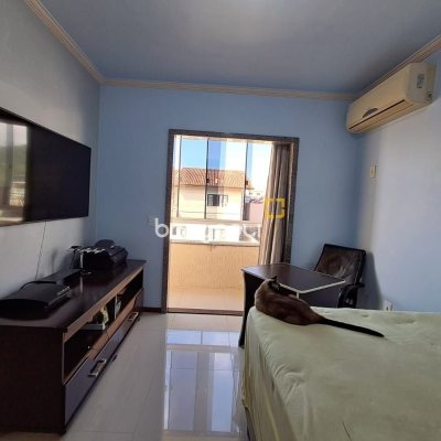 Apartamento com 50m², 2 quartos (sendo 1 suíte), 1 garagem, no bairro Ingleses em Florianópolis