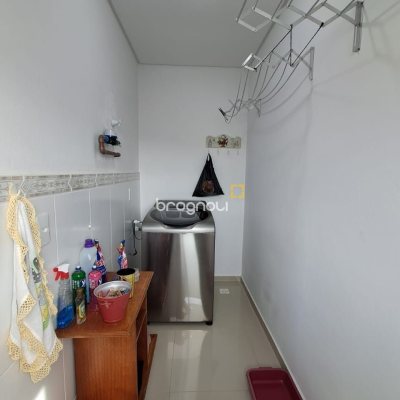Apartamento com 50m², 2 quartos (sendo 1 suíte), 1 garagem, no bairro Ingleses em Florianópolis