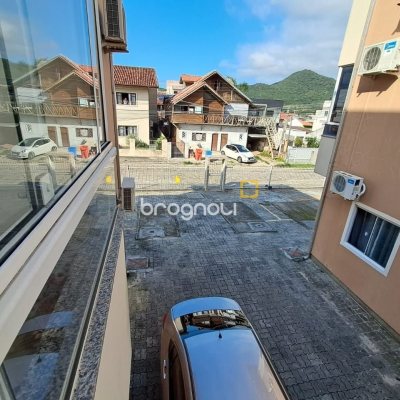 Apartamento com 50m², 2 quartos (sendo 1 suíte), 1 garagem, no bairro Ingleses em Florianópolis