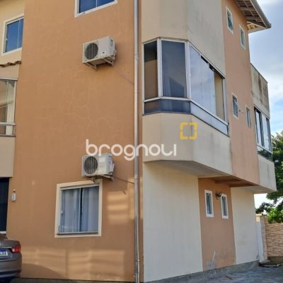 Apartamento com 50m², 2 quartos (sendo 1 suíte), 1 garagem, no bairro Ingleses em Florianópolis