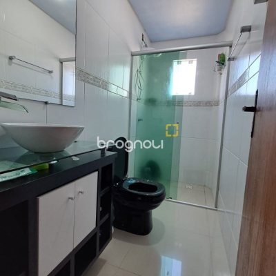 Apartamento com 50m², 2 quartos (sendo 1 suíte), 1 garagem, no bairro Ingleses em Florianópolis