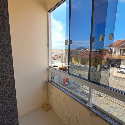 Apartamento com 50m², 2 quartos (sendo 1 suíte), 1 garagem, no bairro Ingleses em Florianópolis
