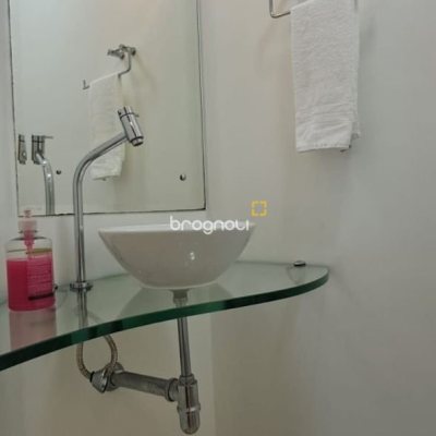 Apartamento com 83m², 2 quartos (sendo 2 suítes), 1 garagem, no bairro Jurerê Internacional em Florianópolis