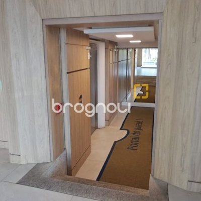 Apartamento com 83m², 2 quartos (sendo 2 suítes), 1 garagem, no bairro Jurerê Internacional em Florianópolis