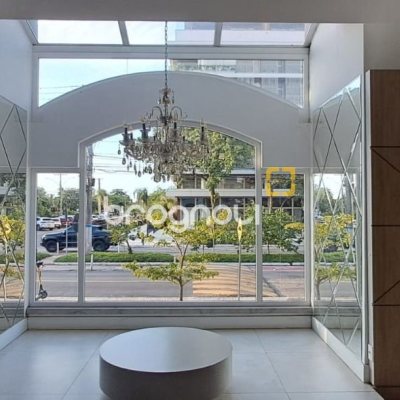 Apartamento com 83m², 2 quartos (sendo 2 suítes), 1 garagem, no bairro Jurerê Internacional em Florianópolis
